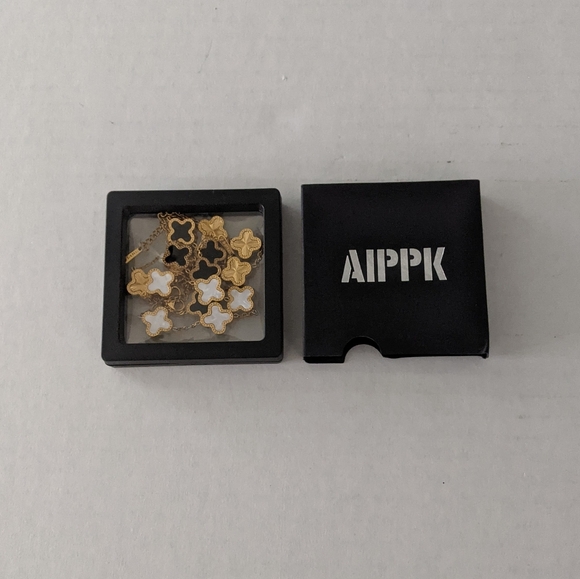 AIPPK 18K Gold Plated Clover Bracelet Set Gold/White/Black - Picture 4 of 7